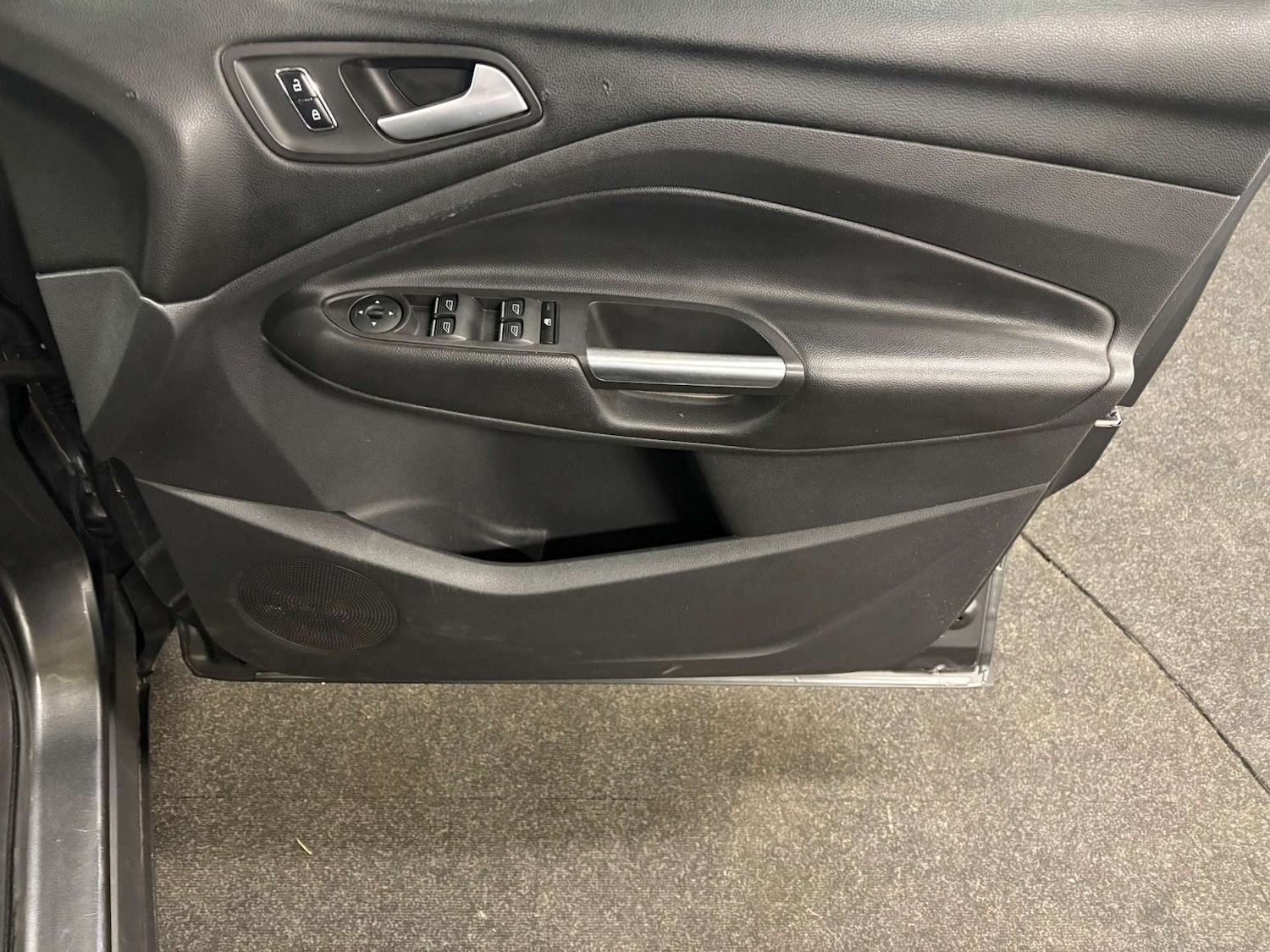 Used Ford Kuga 2016 for sale - 77463022: Photo 9