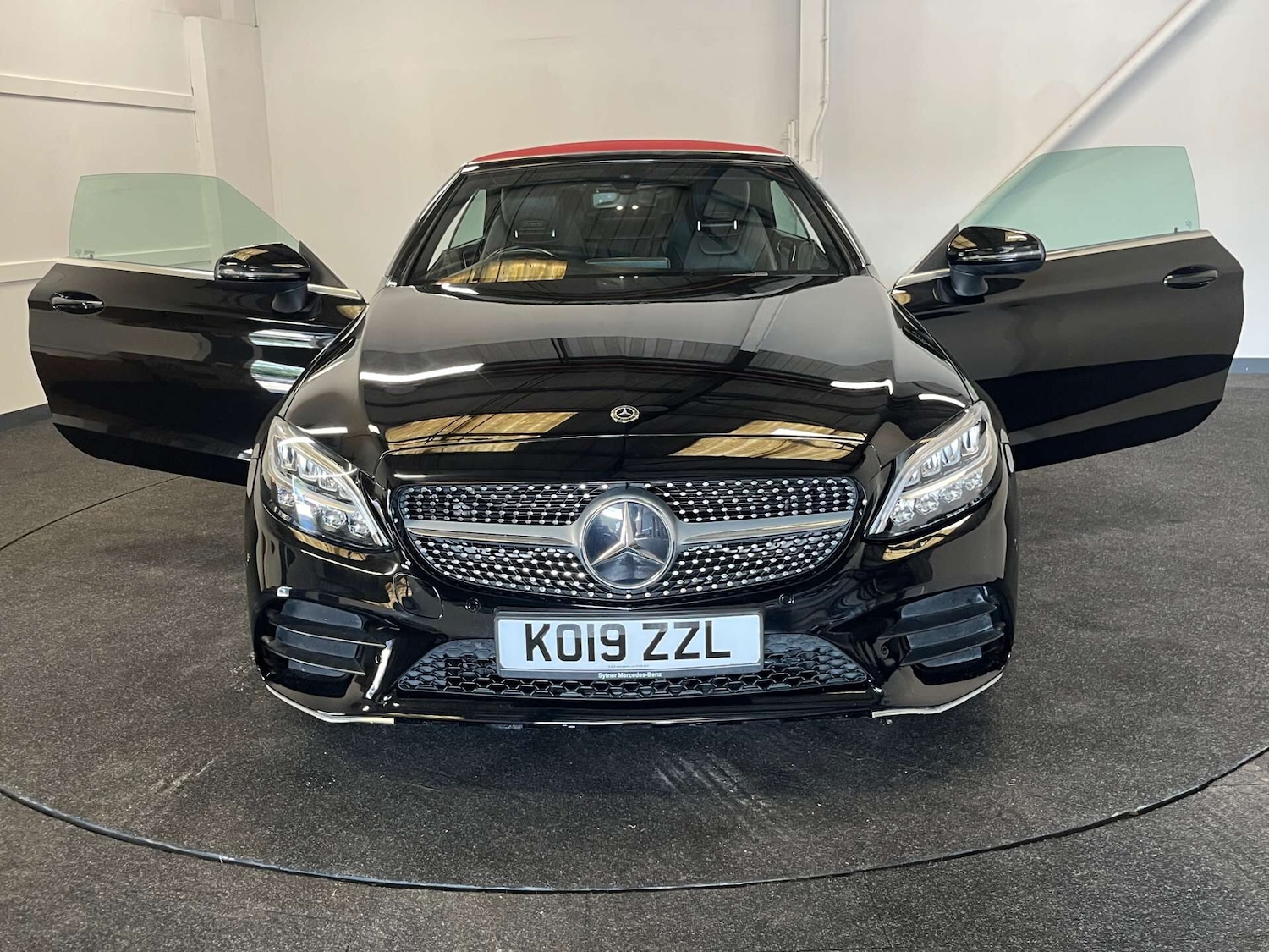 Used Mercedes-Benz C Class 2019 for sale - 75426091: Photo 8