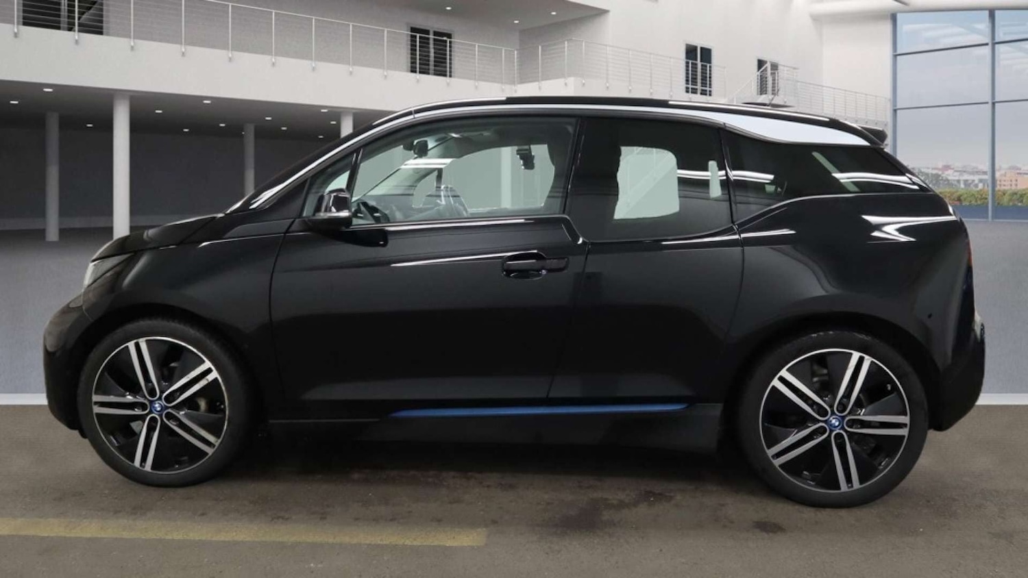 Used BMW i3 2021 for sale - 77945544: Photo 6