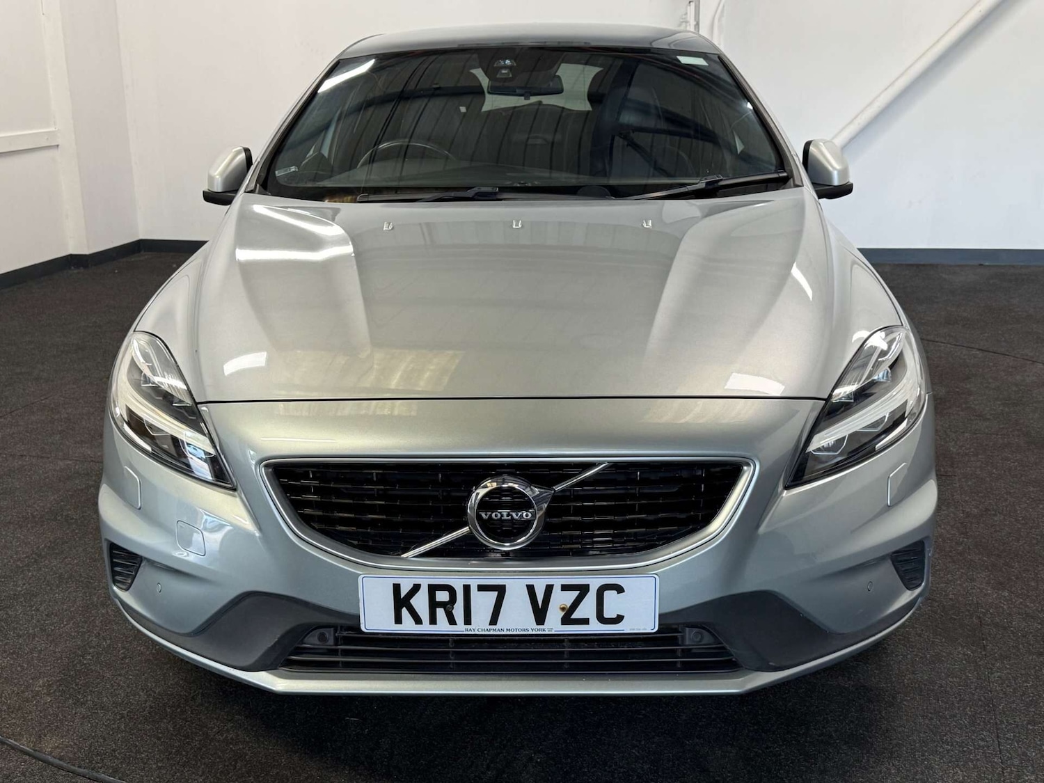 Used Volvo V40 2017 for sale - 76257160: Photo 7