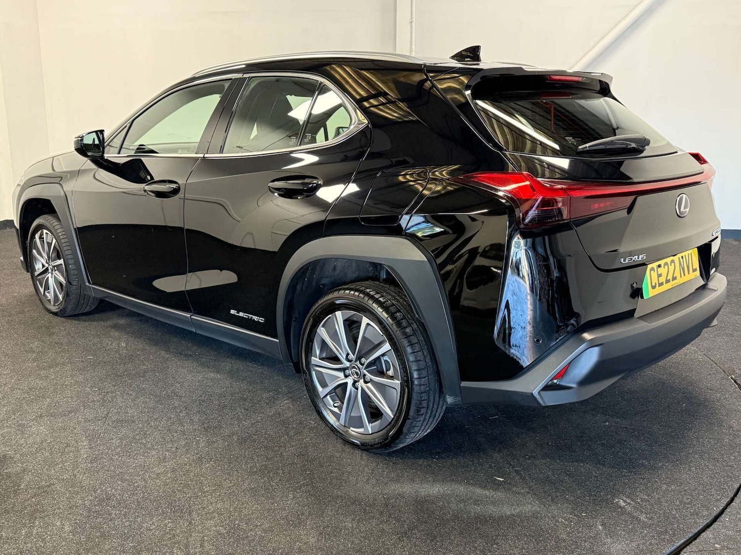 Used Lexus UX 2022 for sale - 77747860: Photo 3