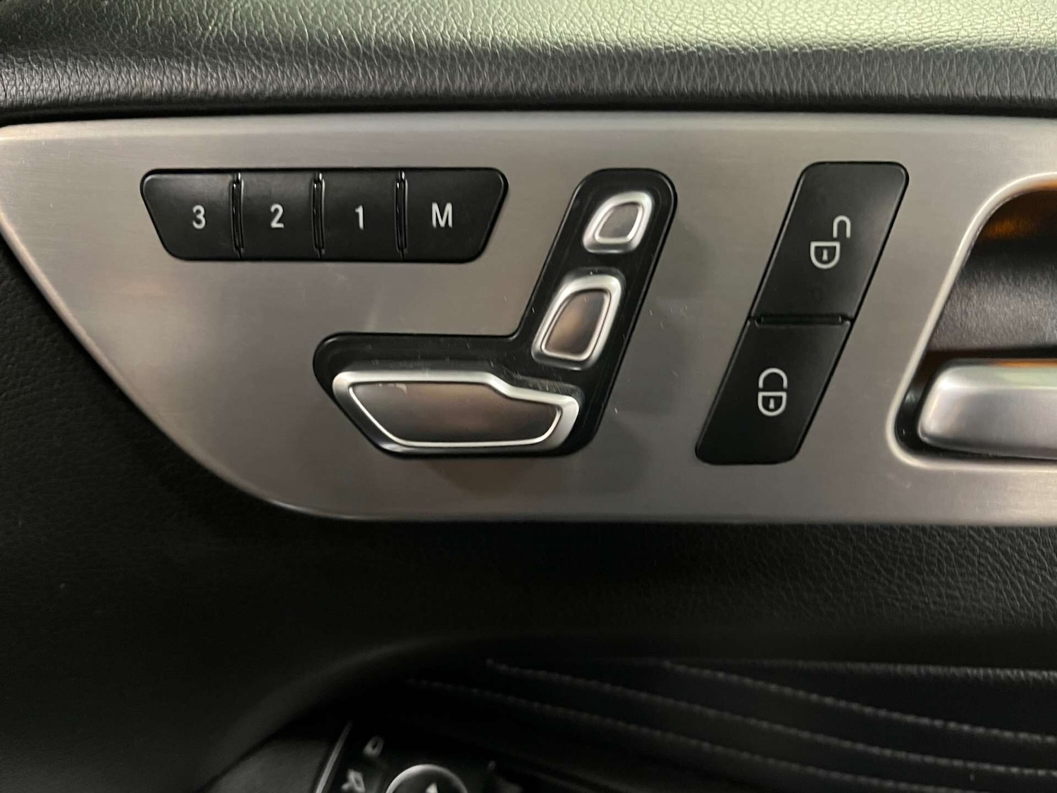 Used Mercedes-Benz GLE-Class 2018 for sale - 76030121: Photo 13