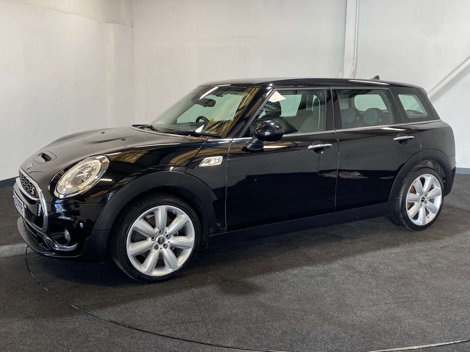 Used MINI Clubman 2017 for sale - 76859942: Photo 4