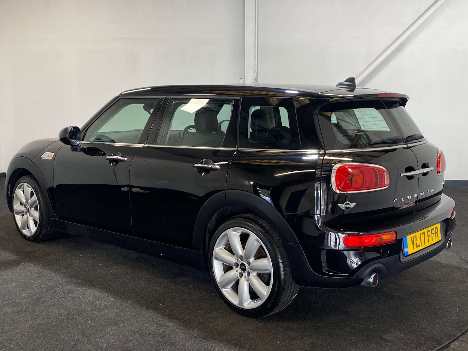 Used MINI Clubman 2017 for sale - 76859942: Photo 5