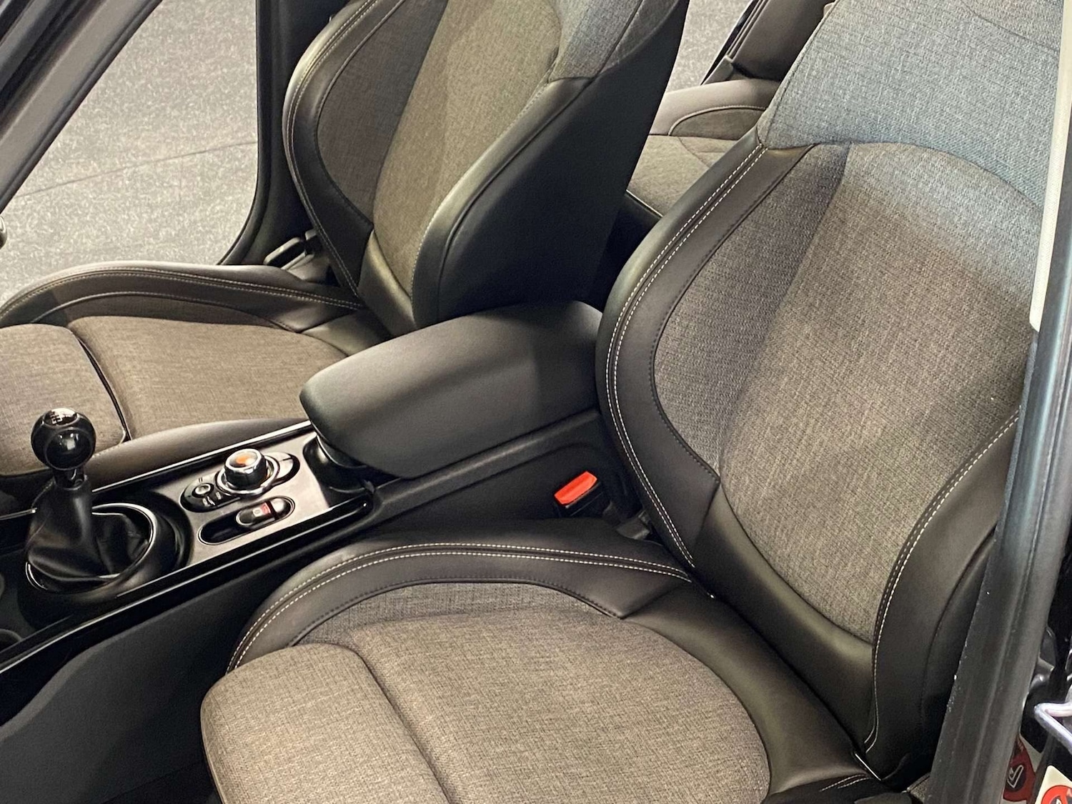 Used MINI Clubman 2017 for sale - 76859942: Photo 54