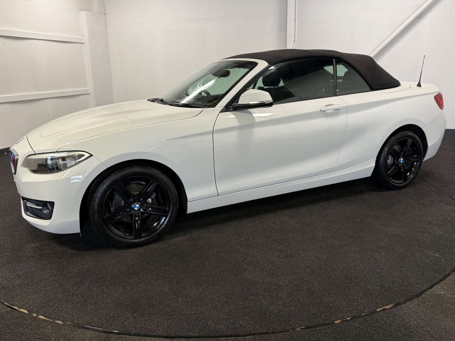 Used BMW 2 Series 2016 for sale - 77418446: Photo 2