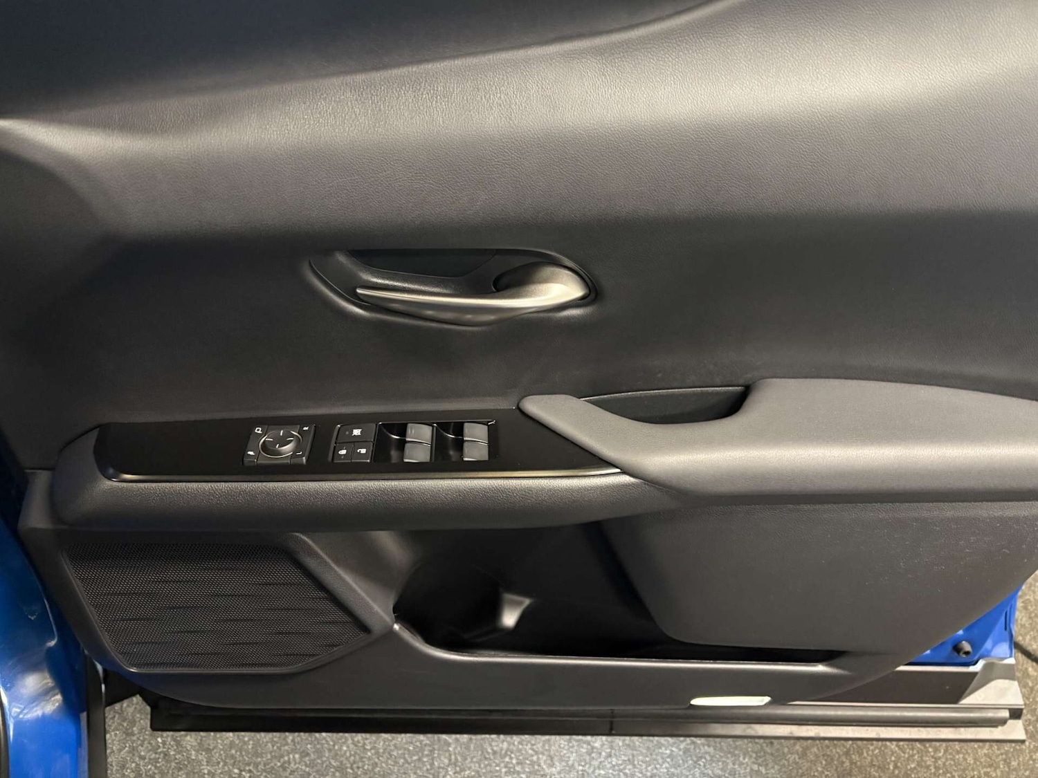 Used Lexus UX 2023 for sale - 77355139: Photo 10