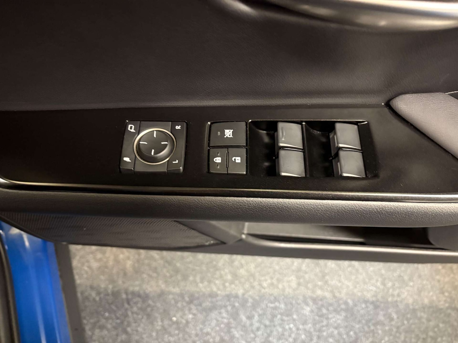 Used Lexus UX 2023 for sale - 77355139: Photo 11