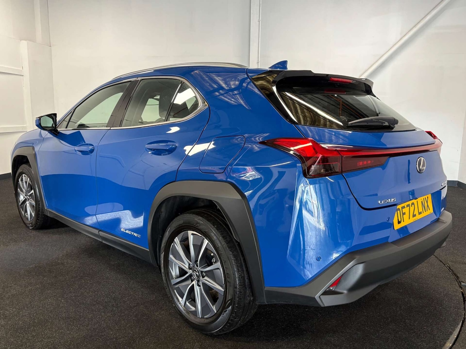 Used Lexus UX 2023 for sale - 77355139: Photo 3