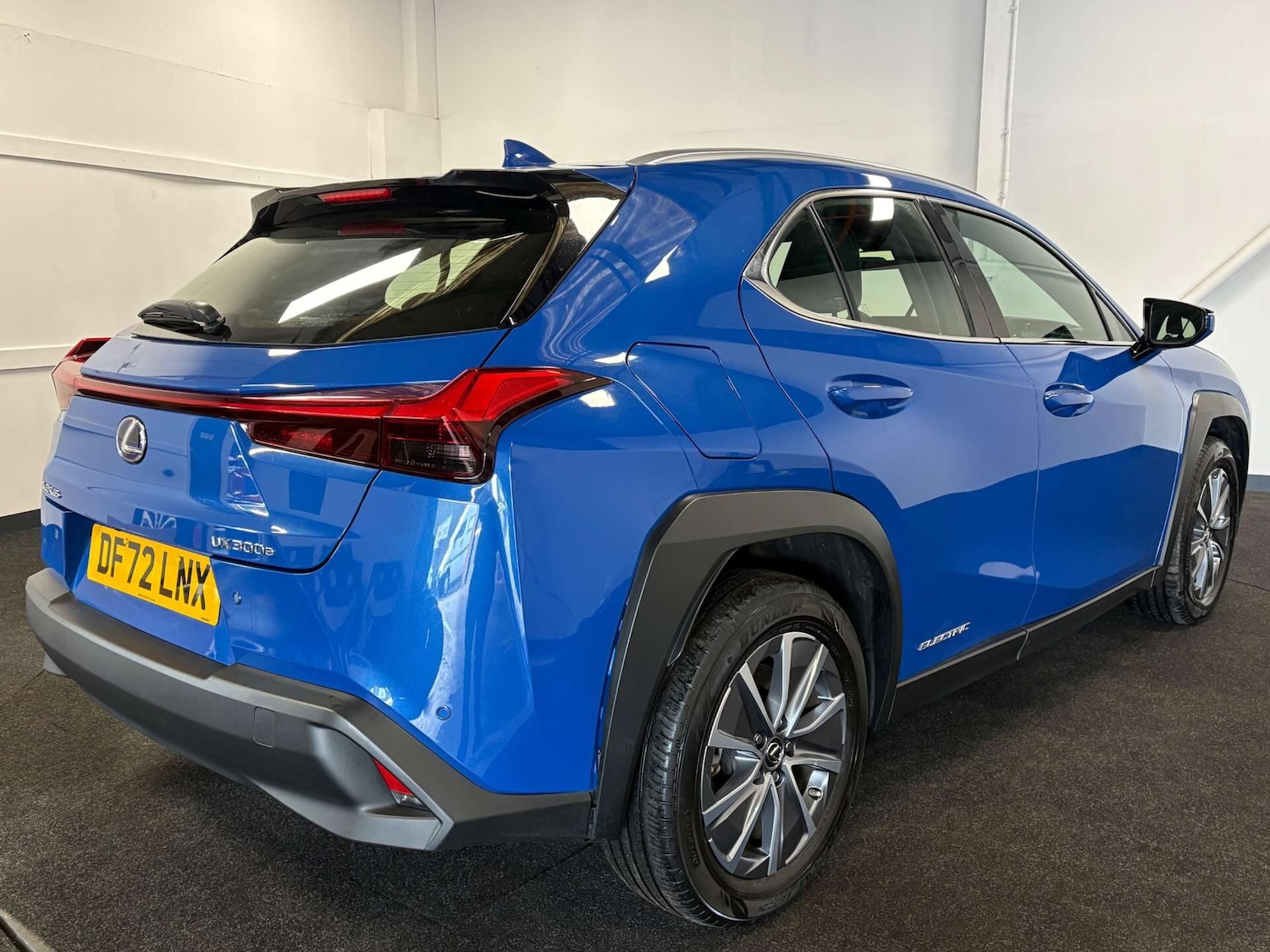 Used Lexus UX 2023 for sale - 77355139: Photo 5