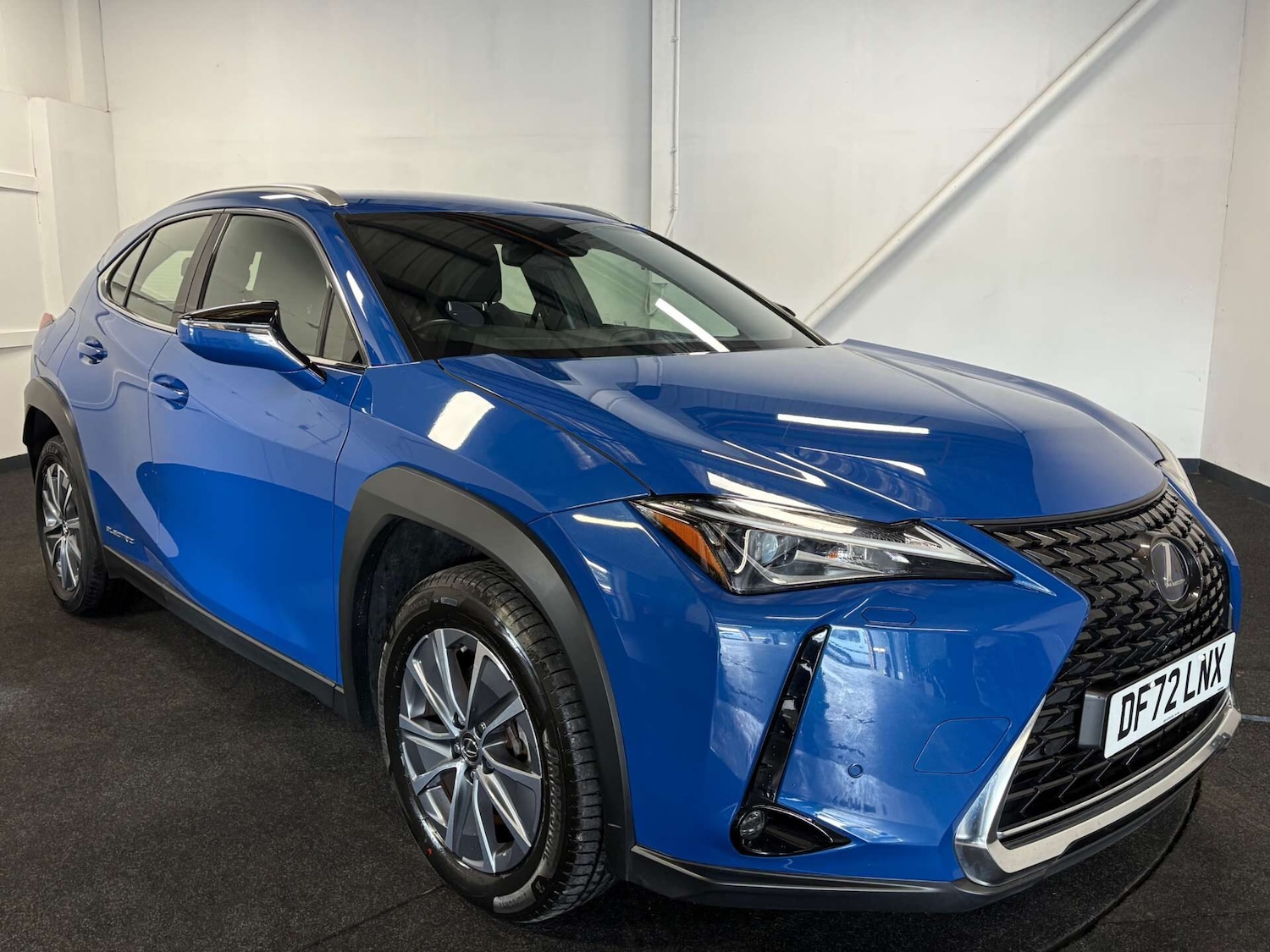 Used Lexus UX 2023 for sale - 77355139: Photo 6