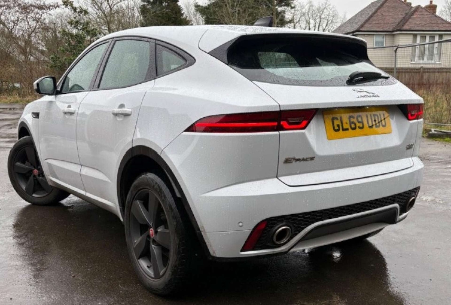 Used Jaguar E-Pace 2020 for sale - 77675555: Photo 2