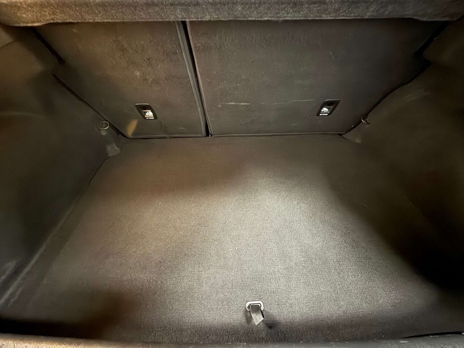 Used Renault Megane 2018 for sale - 77319391: Photo 38