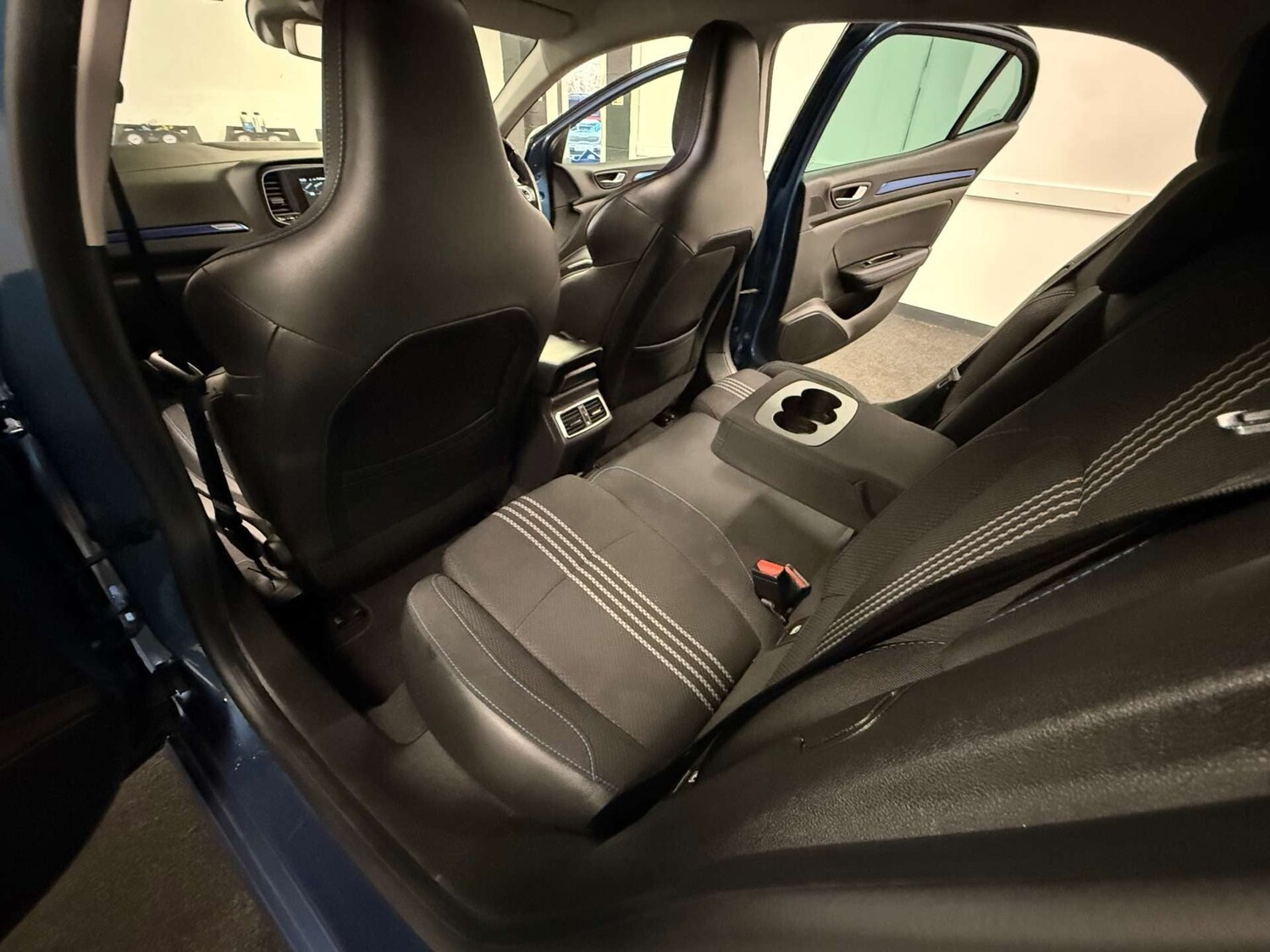 Used Renault Megane 2018 for sale - 77319391: Photo 41