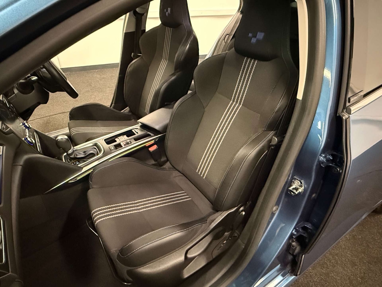 Used Renault Megane 2018 for sale - 77319391: Photo 50