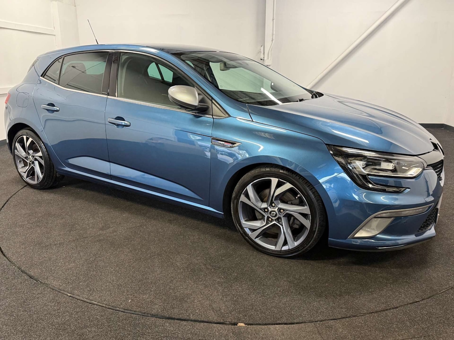 Used Renault Megane 2018 for sale - 77319391: Photo 6