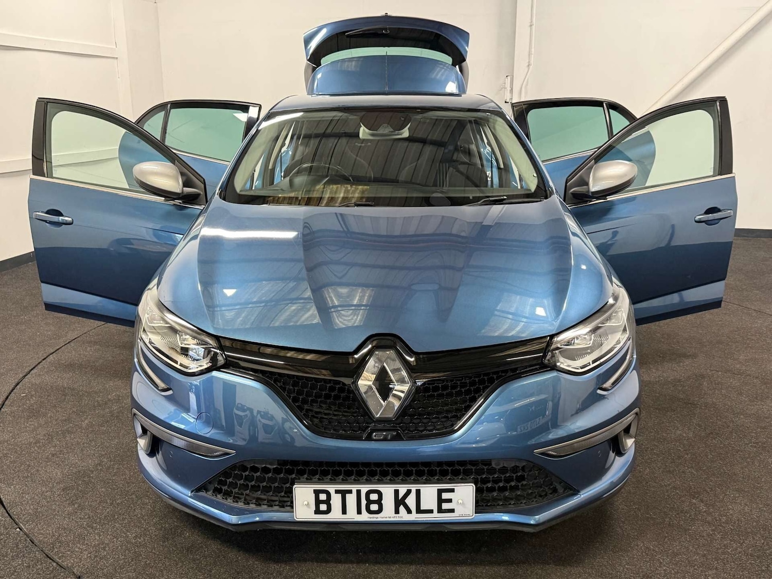 Used Renault Megane 2018 for sale - 77319391: Photo 8