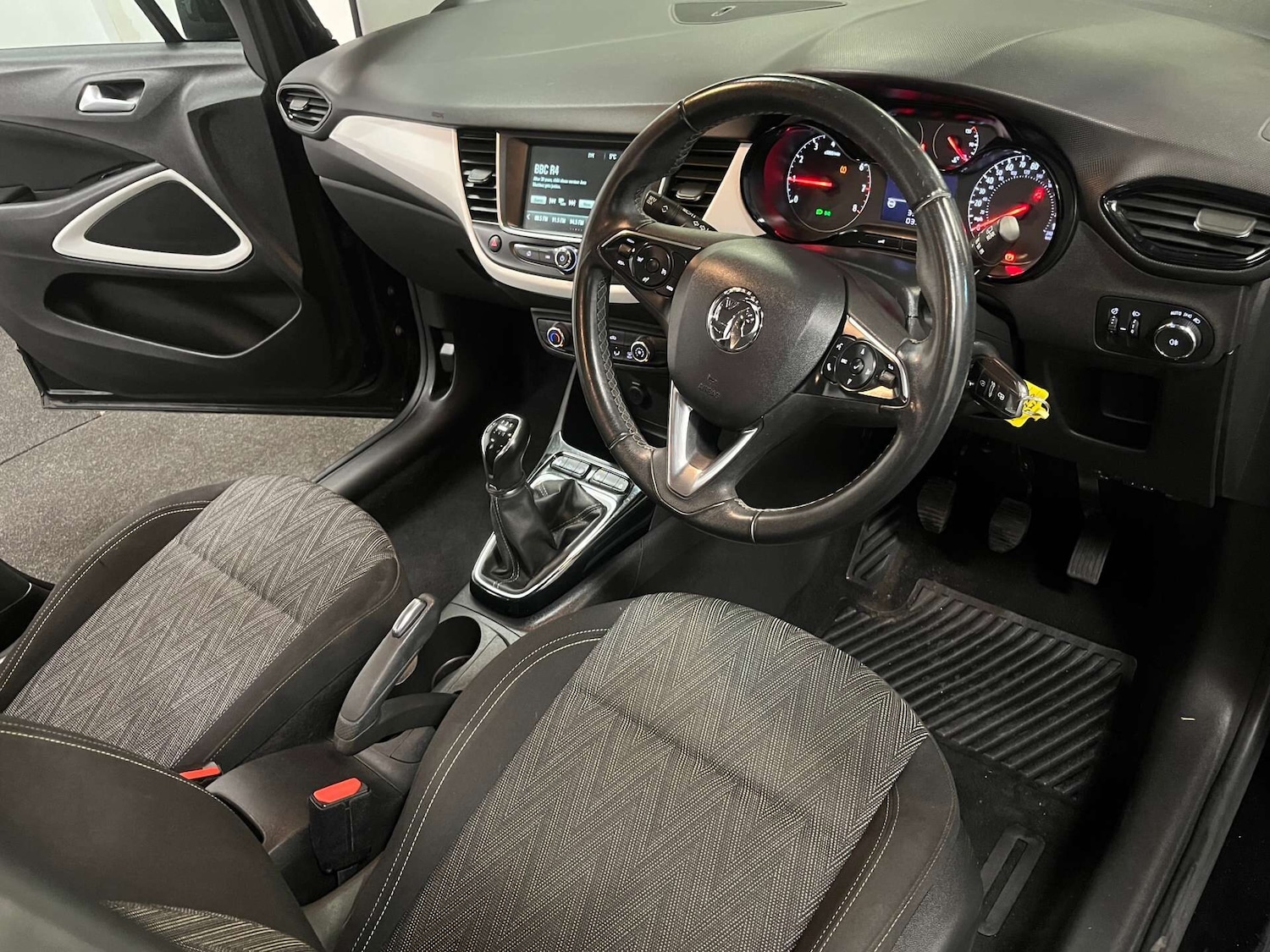 Used Vauxhall Crossland X 2020 for sale - 76555300: Photo 17