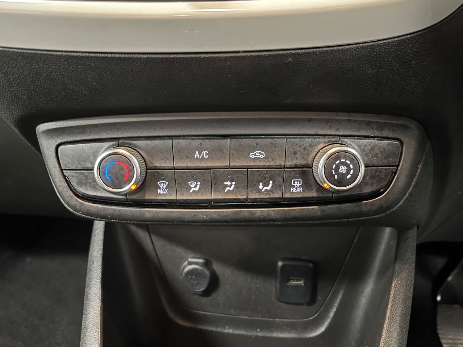 Used Vauxhall Crossland X 2020 for sale - 76555300: Photo 26