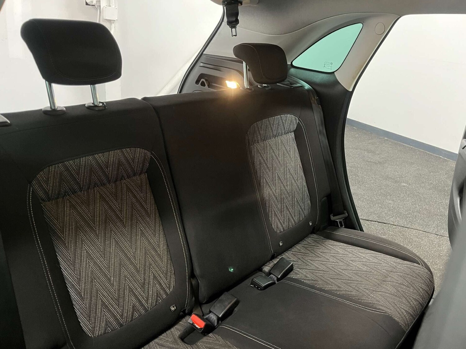 Used Vauxhall Crossland X 2020 for sale - 76555300: Photo 30