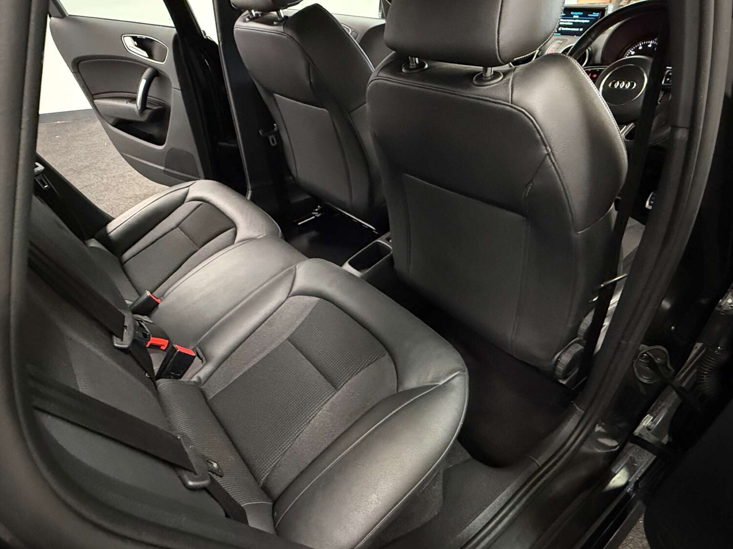 Used Audi A1 2017 for sale - 76304993: Photo 31