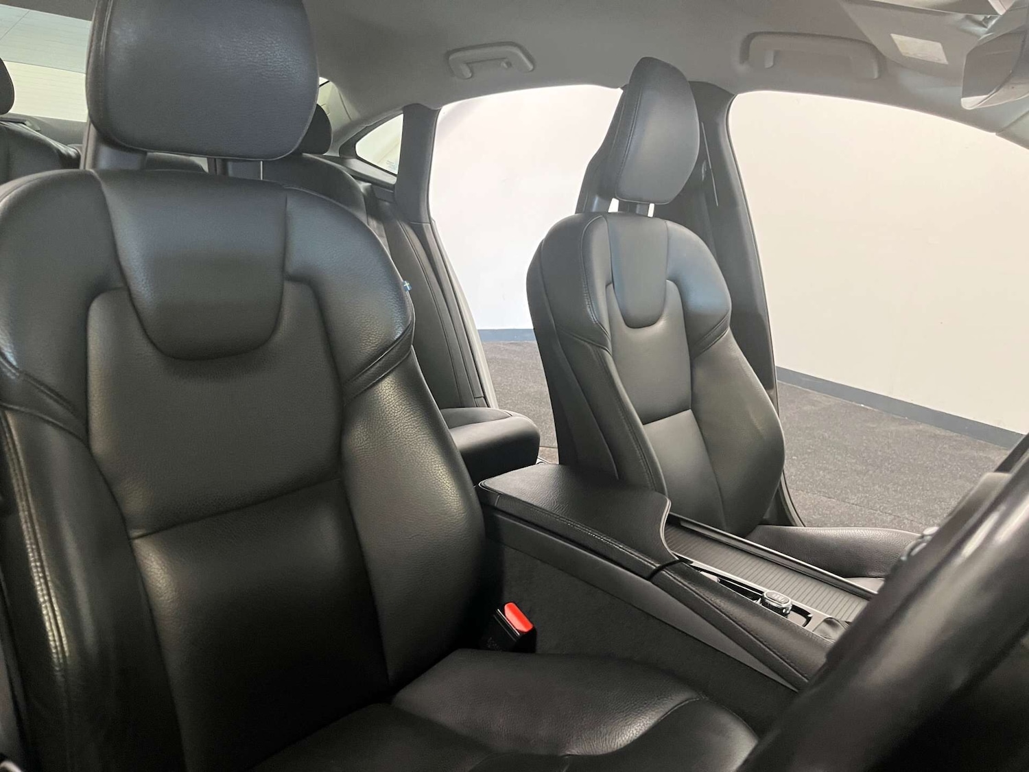 Used Volvo S90 2017 for sale - 76007439: Photo 13