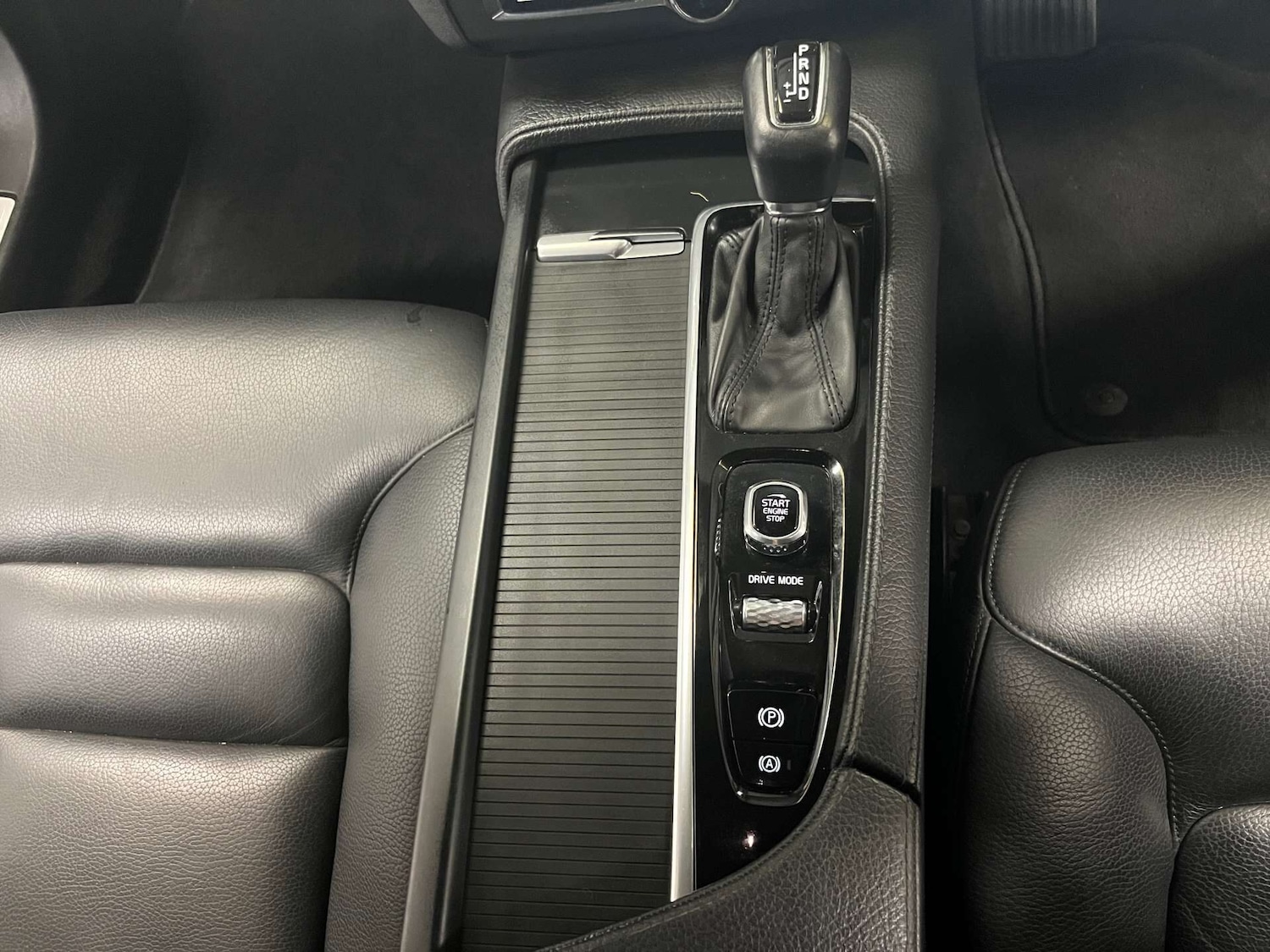 Used Volvo S90 2017 for sale - 76007439: Photo 27