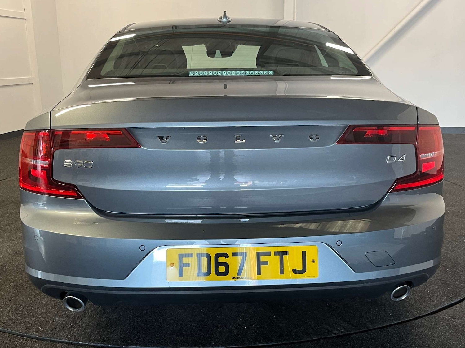 Used Volvo S90 2017 for sale - 76007439: Photo 4