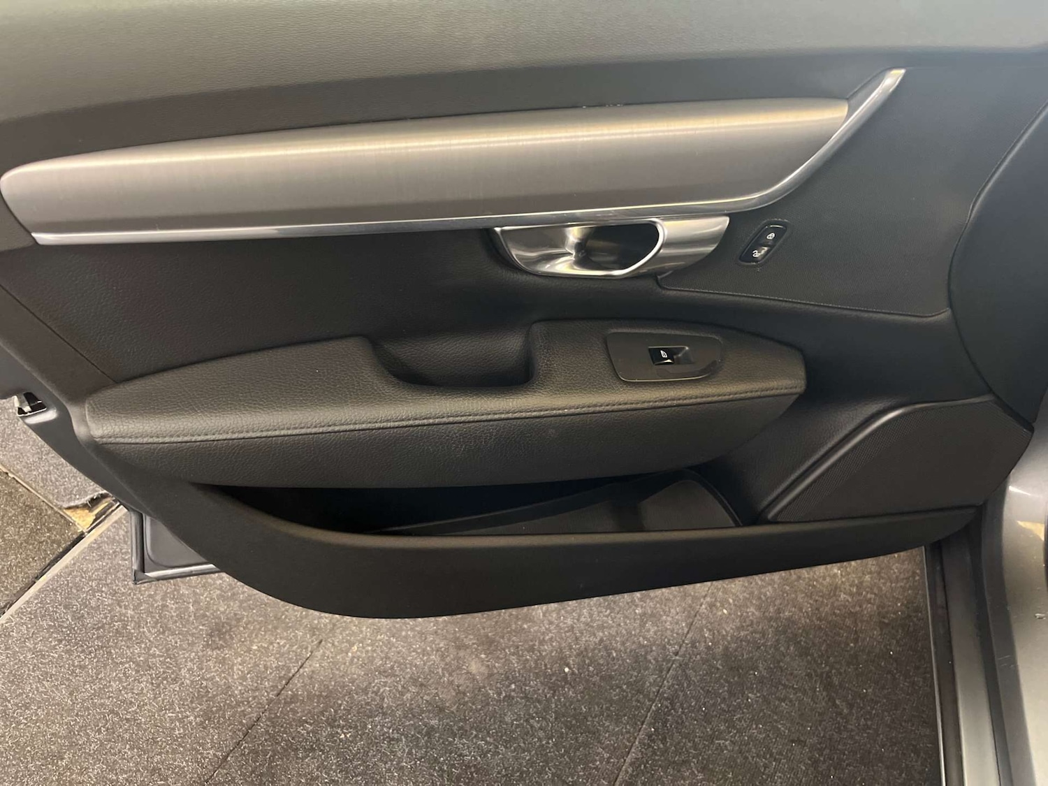 Used Volvo S90 2017 for sale - 76007439: Photo 47