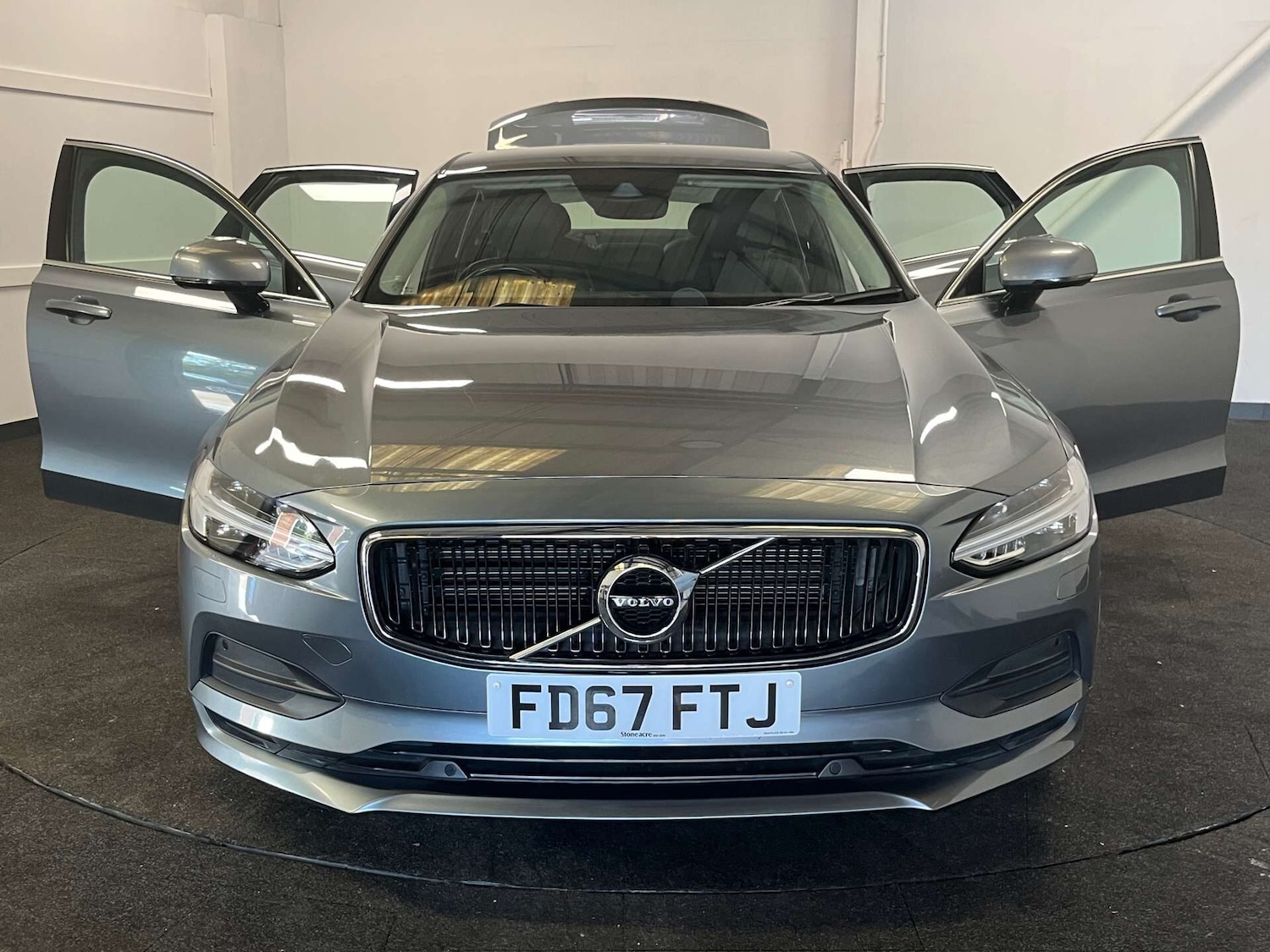 Used Volvo S90 2017 for sale - 76007439: Photo 8