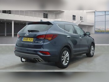 Used Hyundai Santa Fe 2018 for sale - 77820391: Photo