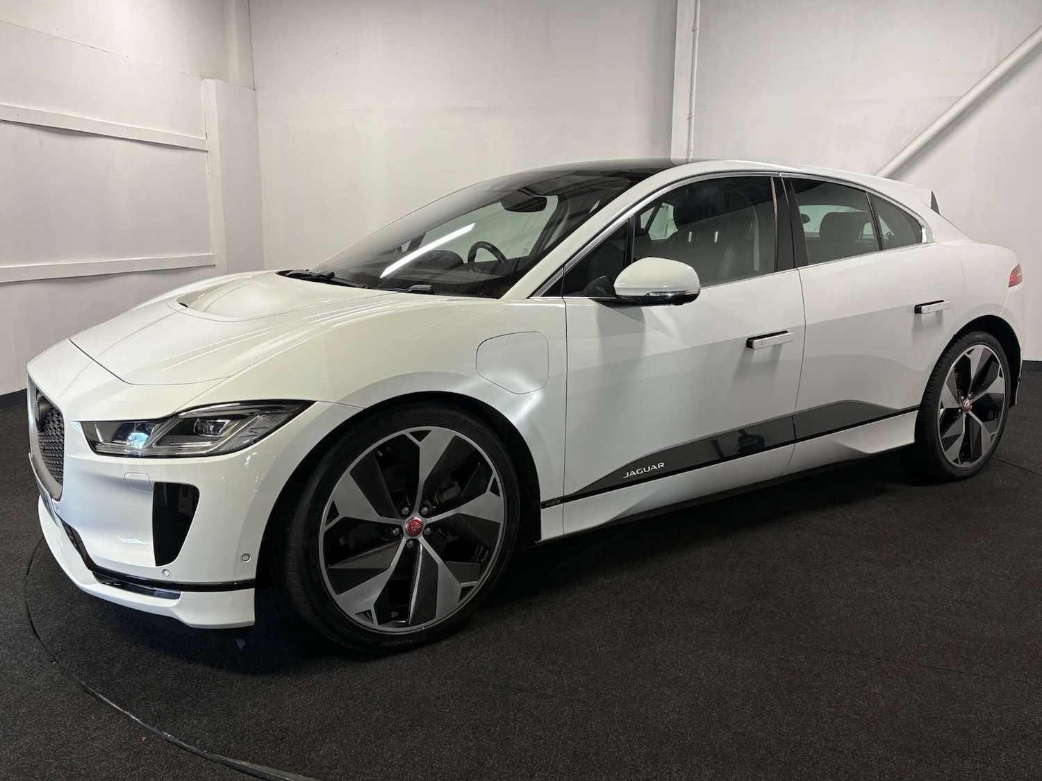 Used Jaguar I-Pace 2020 for sale - 78176254: Photo 2