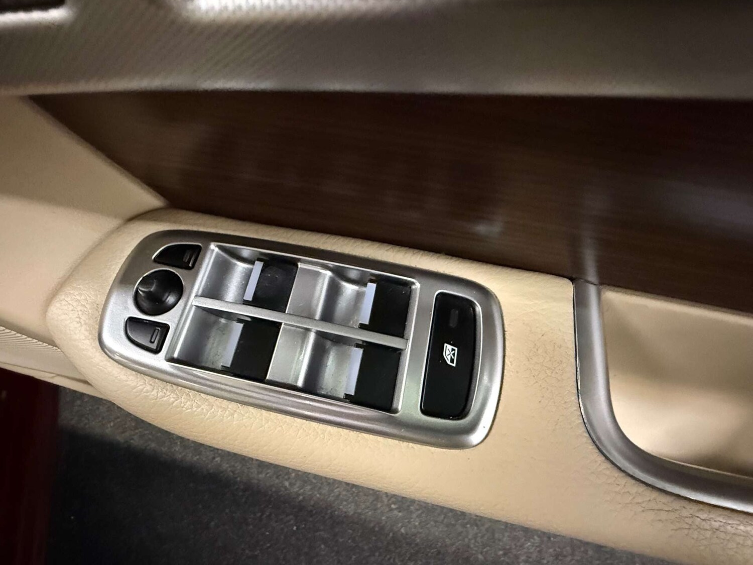 Used Jaguar XF 2014 for sale - 76783159: Photo 15