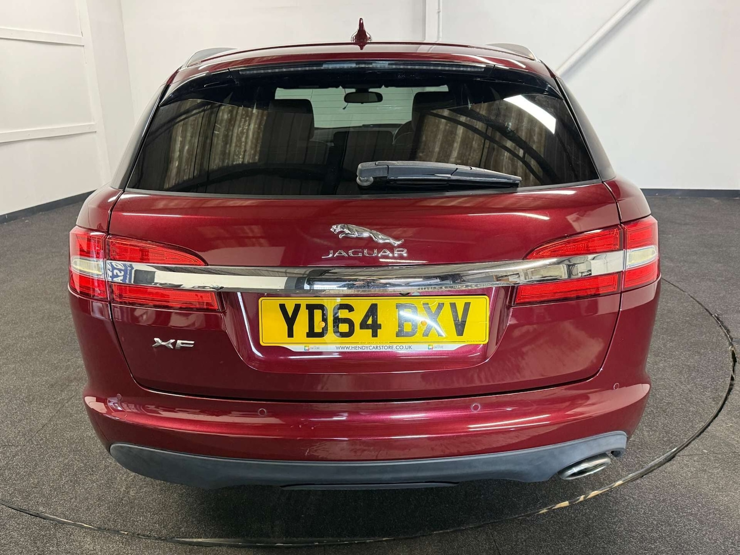 Used Jaguar XF 2014 for sale - 76783159: Photo 4