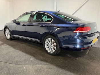 Used Volkswagen Passat 2017 for sale - 75701427: Photo