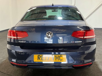 Used Volkswagen Passat 2017 for sale - 75701427: Photo