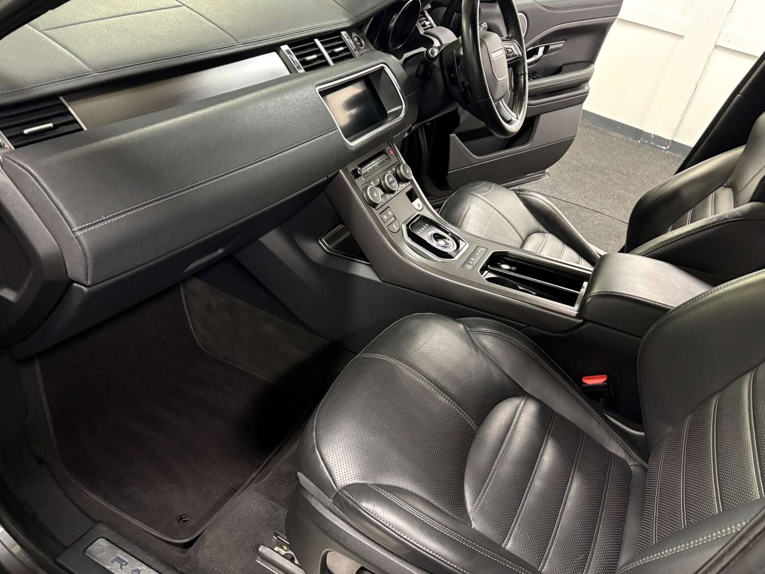 Used Land Rover Range Rover Evoque 2018 for sale - 76718905: Photo 52