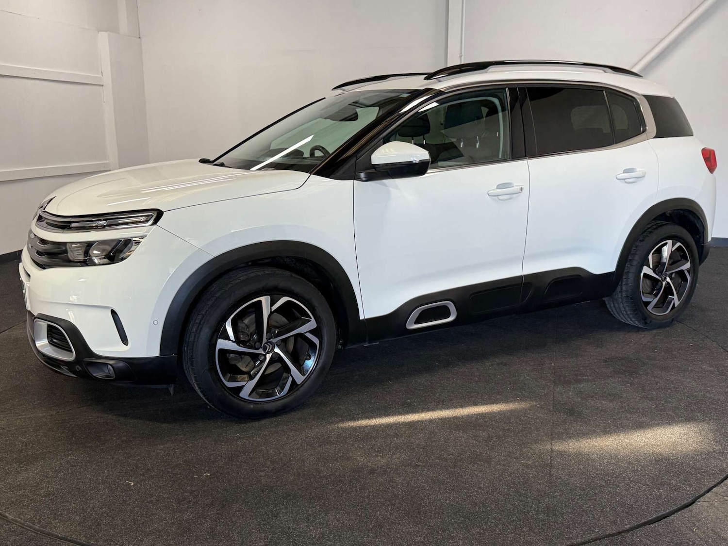 Used Citroen C5 Aircross 2019 for sale - 76616964: Photo 2