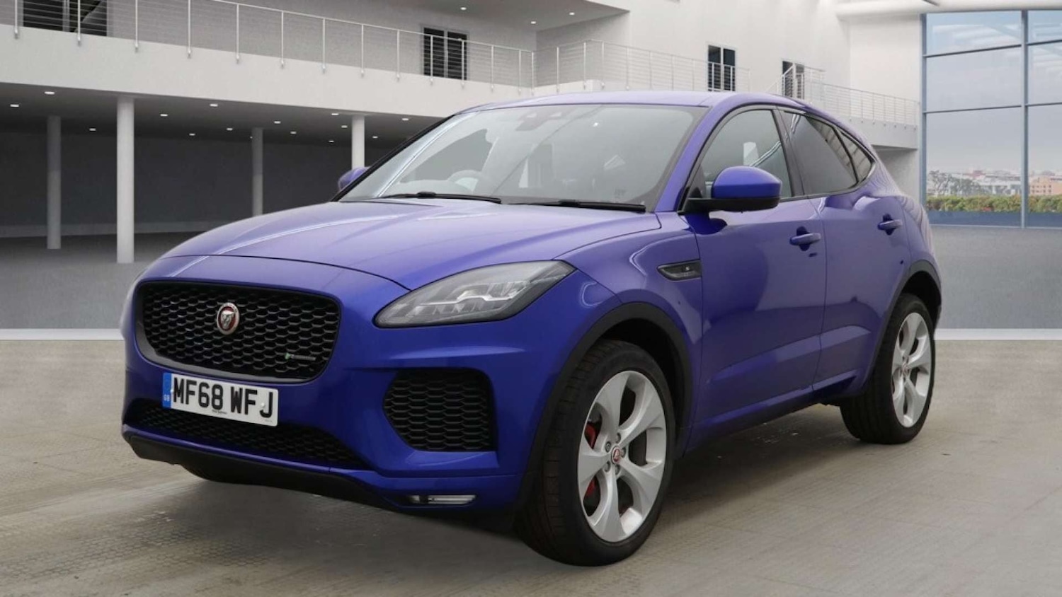 Used Jaguar E-Pace 2018 for sale - 77125814: Photo 2