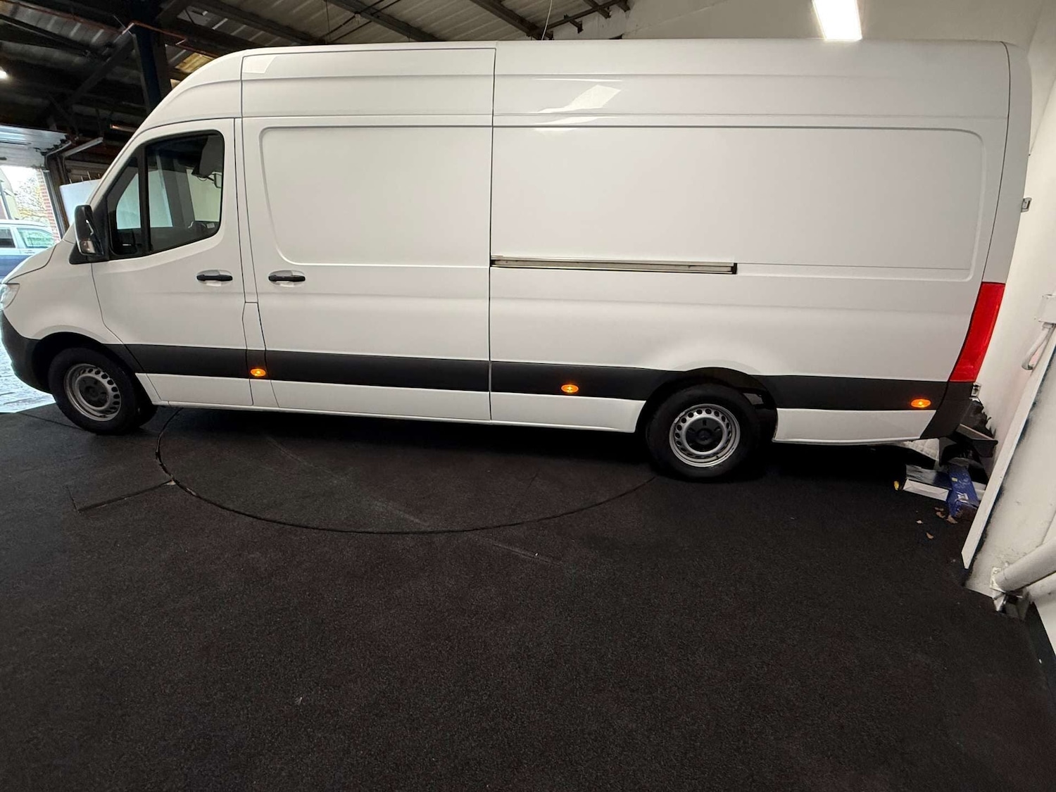 Used Mercedes-Benz Sprinter 2020 for sale - 76763296: Photo 2