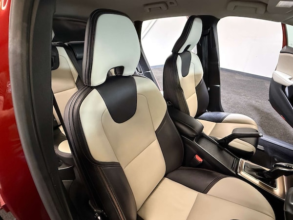 Used Volvo V40 2018 for sale - 76220548: Photo 18