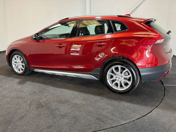 Used Volvo V40 2018 for sale - 76220548: Photo 3