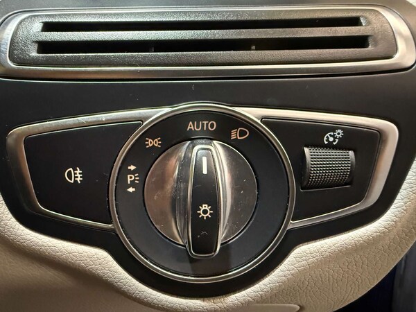 Used Mercedes-Benz C-Class 2018 for sale - 75461454: Photo 19