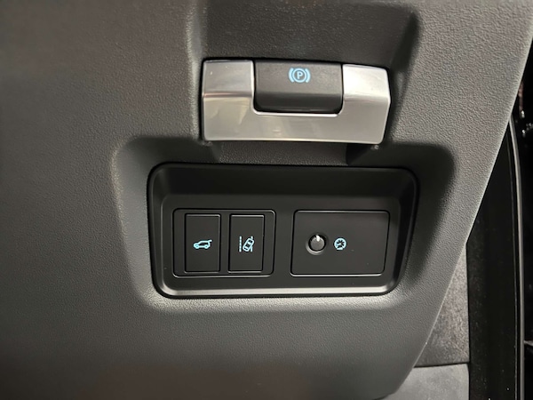 Used Jaguar E-Pace 2019 for sale - 76163884: Photo 17