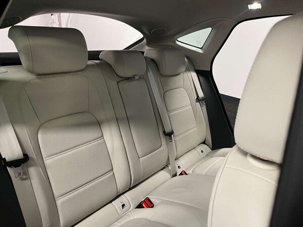 Used Jaguar E-Pace 2019 for sale - 76163884: Photo 27