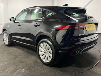 Used Jaguar E-Pace 2019 for sale - 76163884: Photo 2