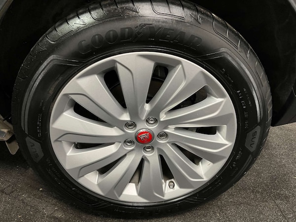 Used Jaguar E-Pace 2019 for sale - 76163884: Photo 37