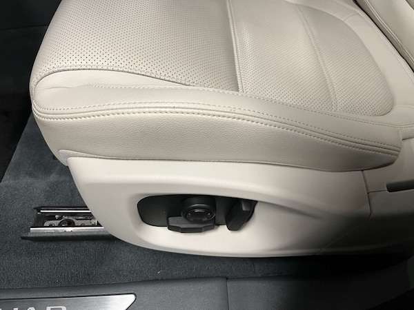 Used Jaguar E-Pace 2019 for sale - 76163884: Photo 45