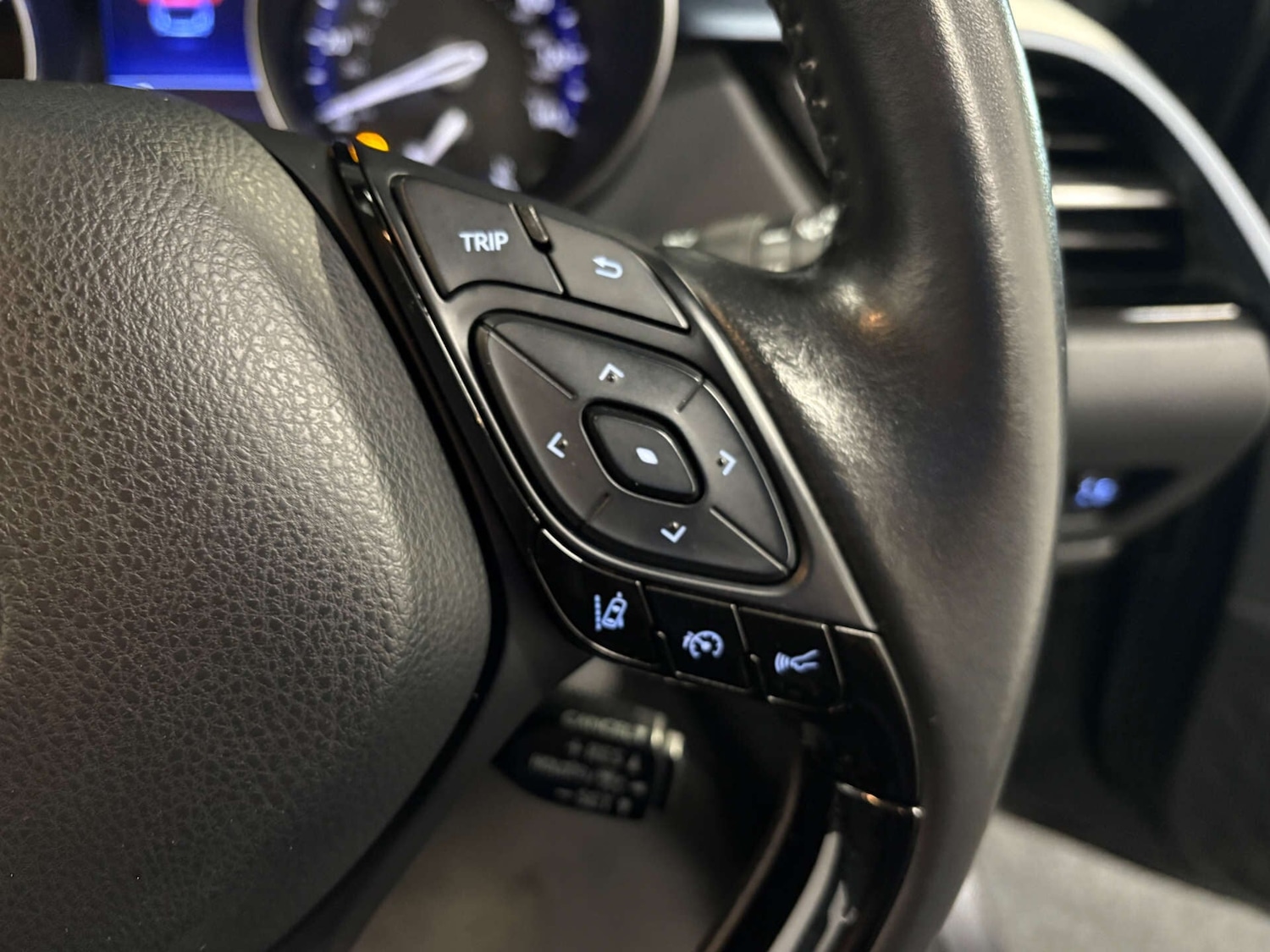 Used Toyota C-HR 2020 for sale - 77034485: Photo 17