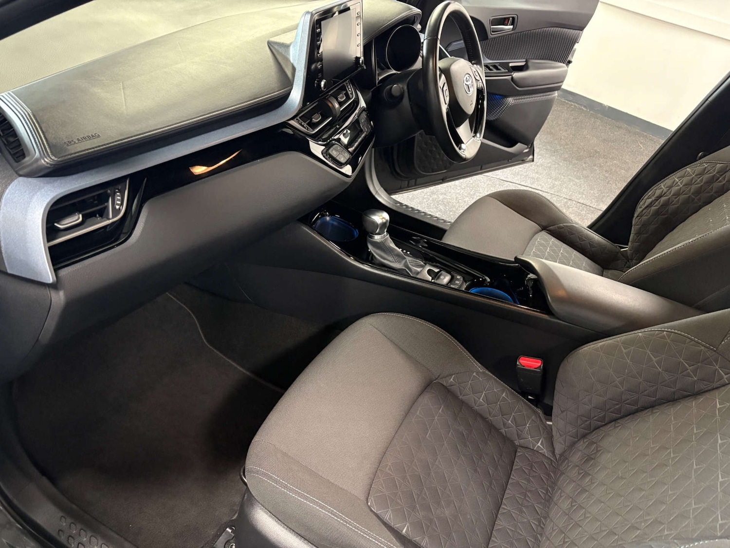 Used Toyota C-HR 2020 for sale - 77034485: Photo 49